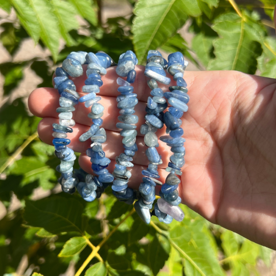 Bracelet baroque en cyanite