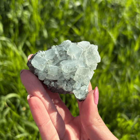 apophyllite inde