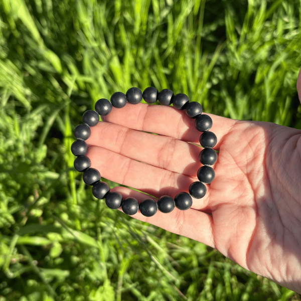 Bracelet 8mm en onyx dépoli