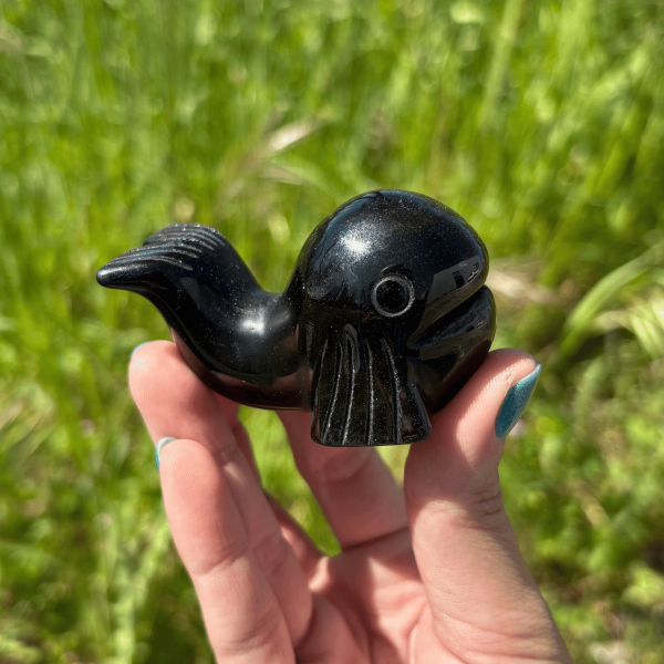Baleine obsidienne dorée