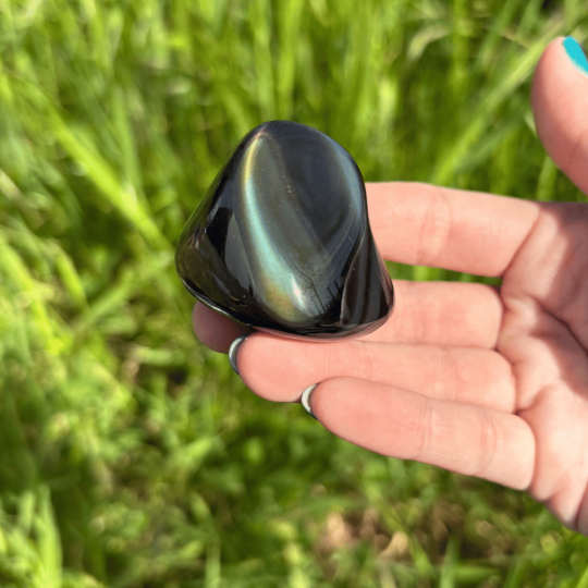Forme libre obsidienne oeil céleste