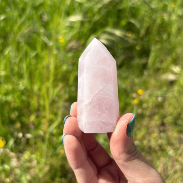 Pointe en quartz rose du Brésil