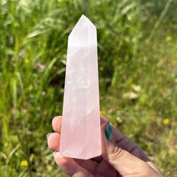 Pointe en quartz rose du Brésil
