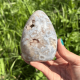 Forme libre en agate fleur de Madagascar