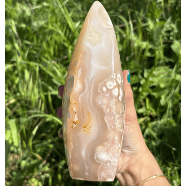 Forme libre en agate fleur de Madagascar
