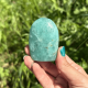 Forme libre en amazonite de Madagascar