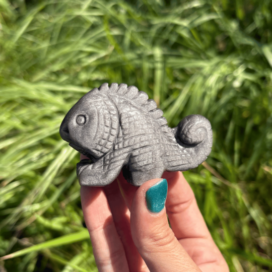 Caméléon en obsidienne argentée