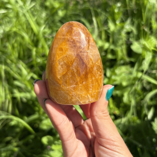 Forme libre en quartz golden healer de Madagascar