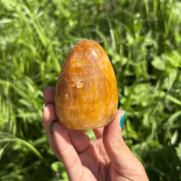 Forme libre en quartz golden healer de Madagascar