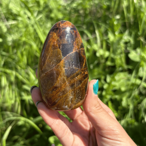 Forme libre en quartz golden healer de Madagascar