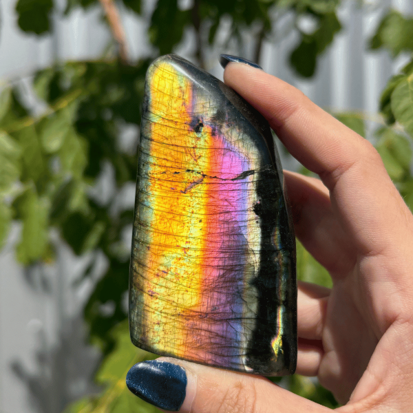 Forme libre labradorite de Madagascar