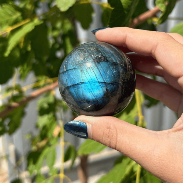Sphère en labradorite