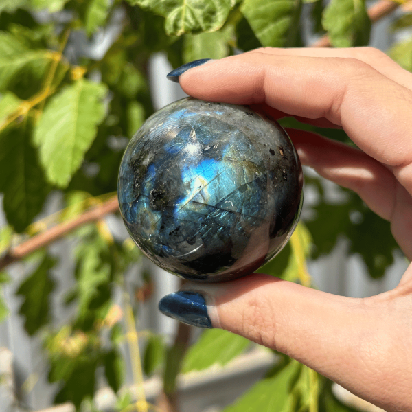 Sphère en labradorite
