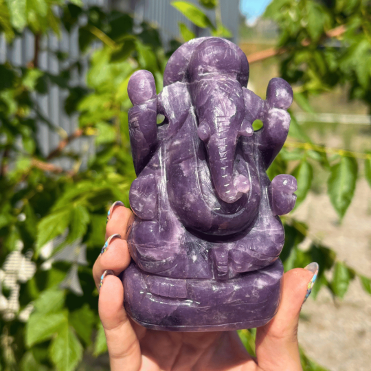 Ganesh en lépidolite