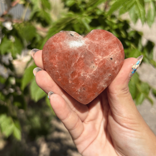 Coeur en pierre de soleil