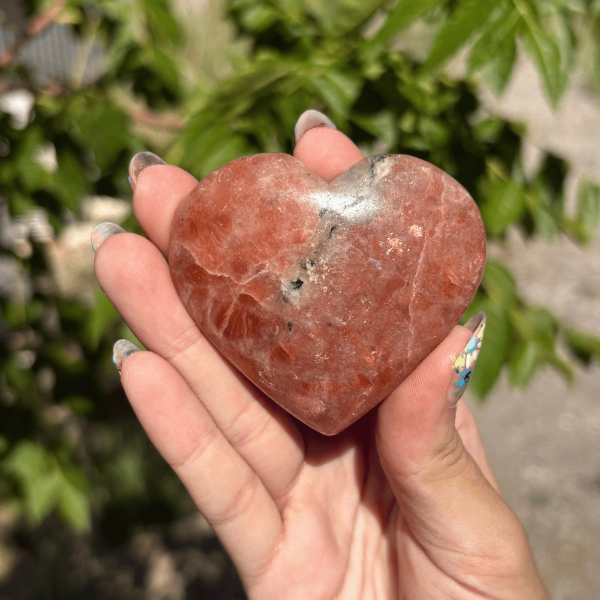 Coeur en pierre de soleil