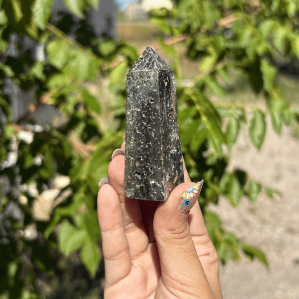 Pointe en pyrite du Pérou