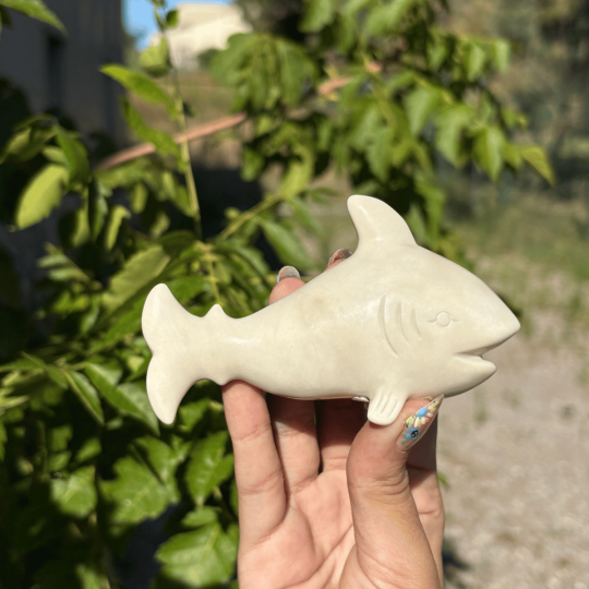 Requin en jade blanc de Chine