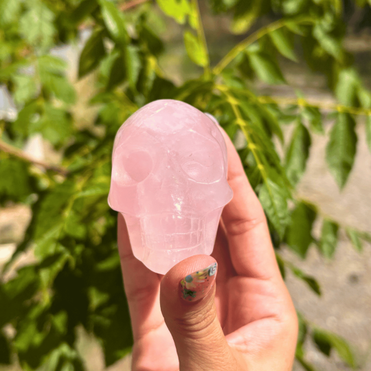 Crâne en quartz rose