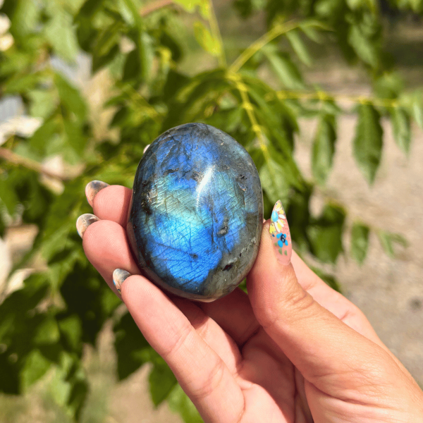 Galet en labradorite