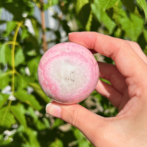 sphere rhodonite