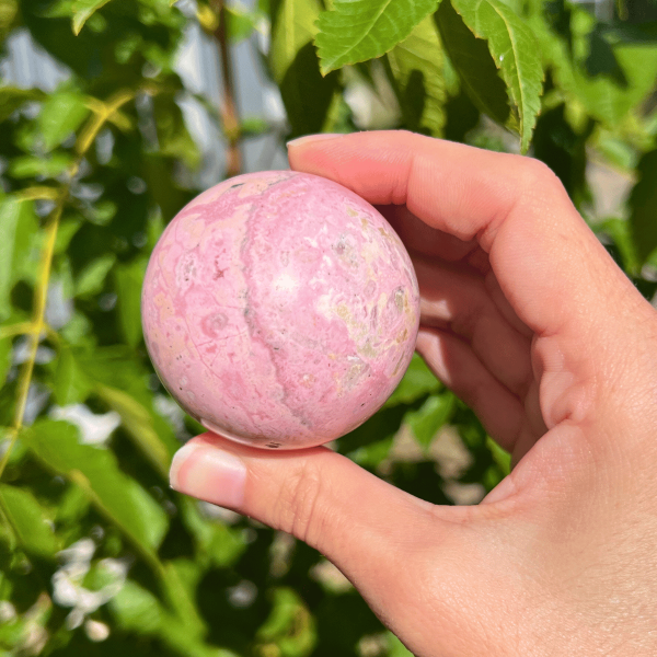 sphere rhodonite